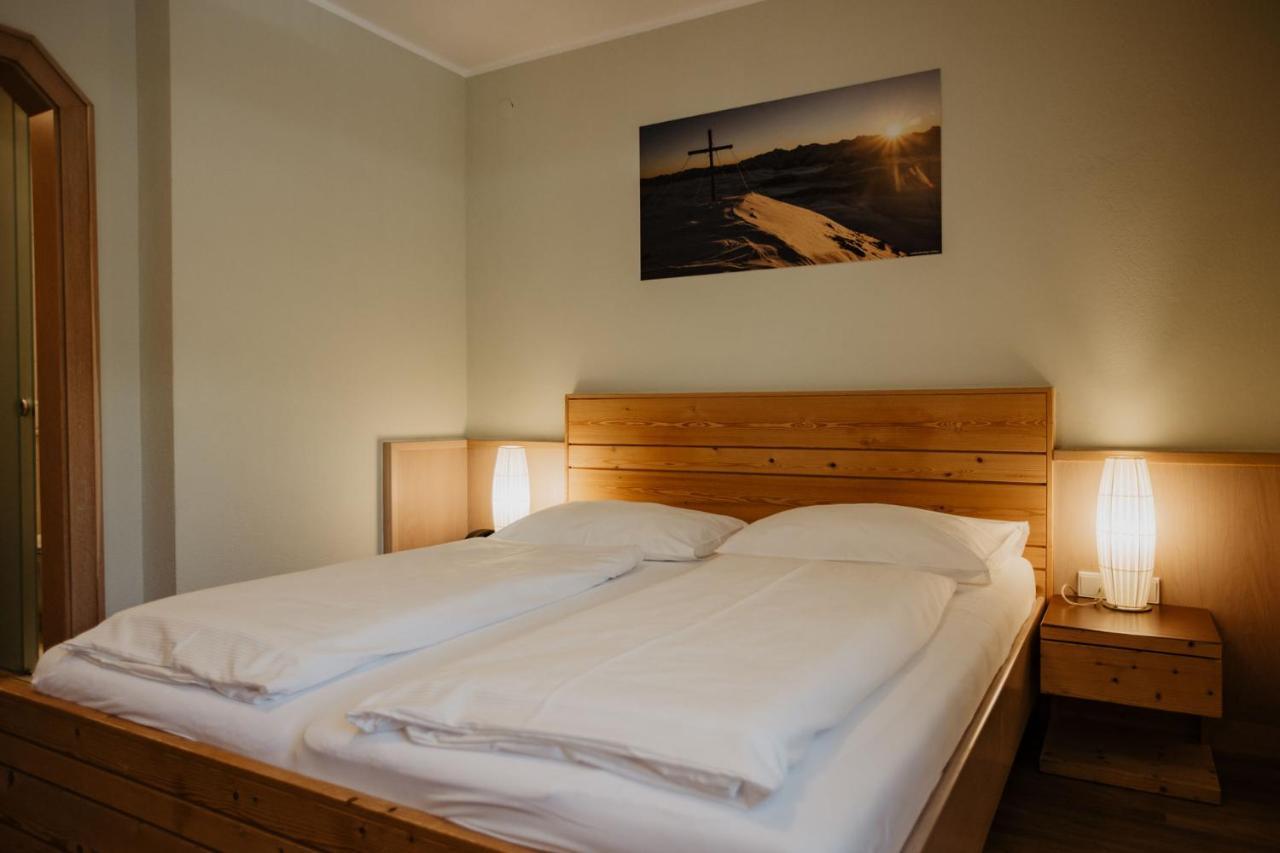 Parkhotel Matrei Matrei am Brenner Exteriör bild