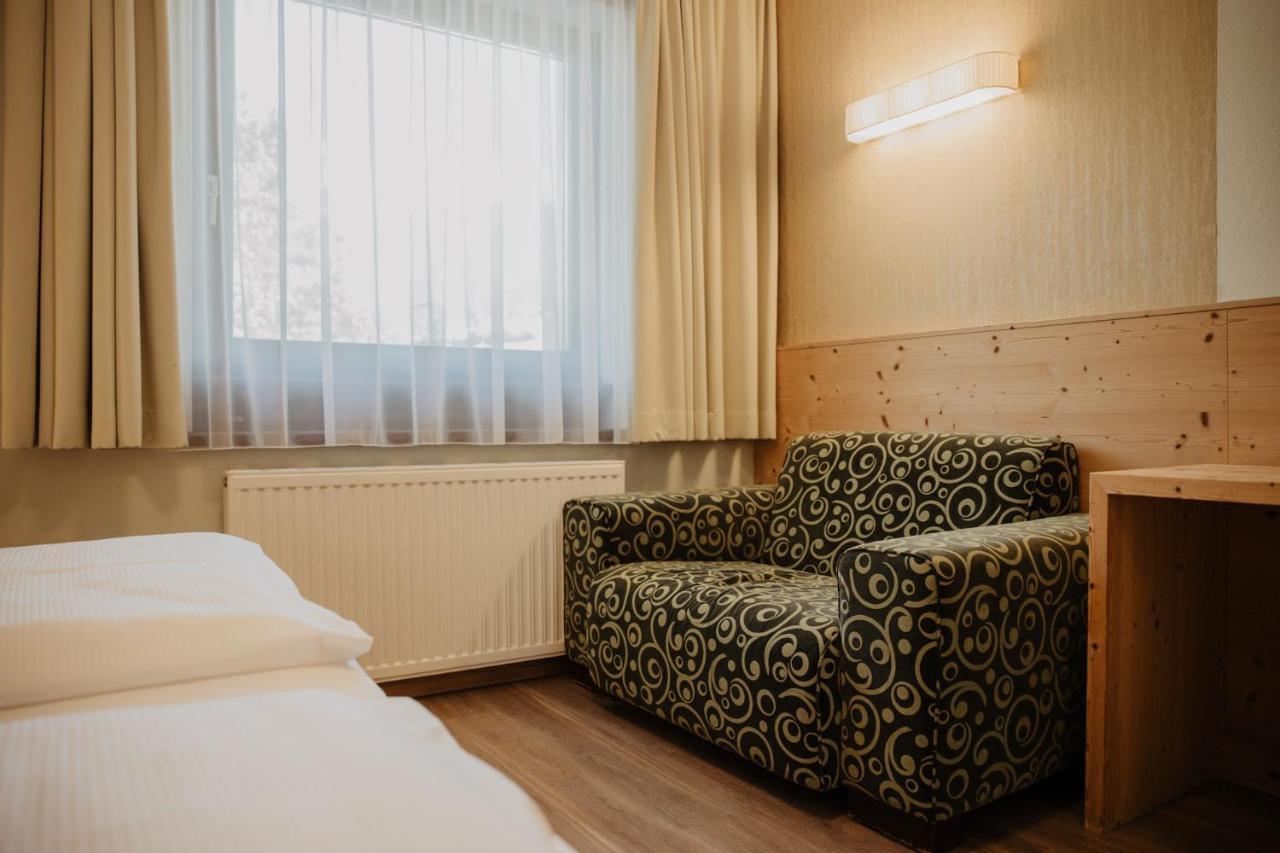 Parkhotel Matrei Matrei am Brenner Exteriör bild