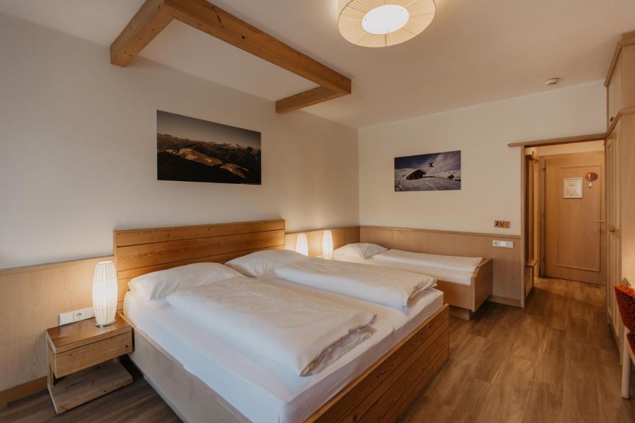 Parkhotel Matrei Matrei am Brenner Exteriör bild