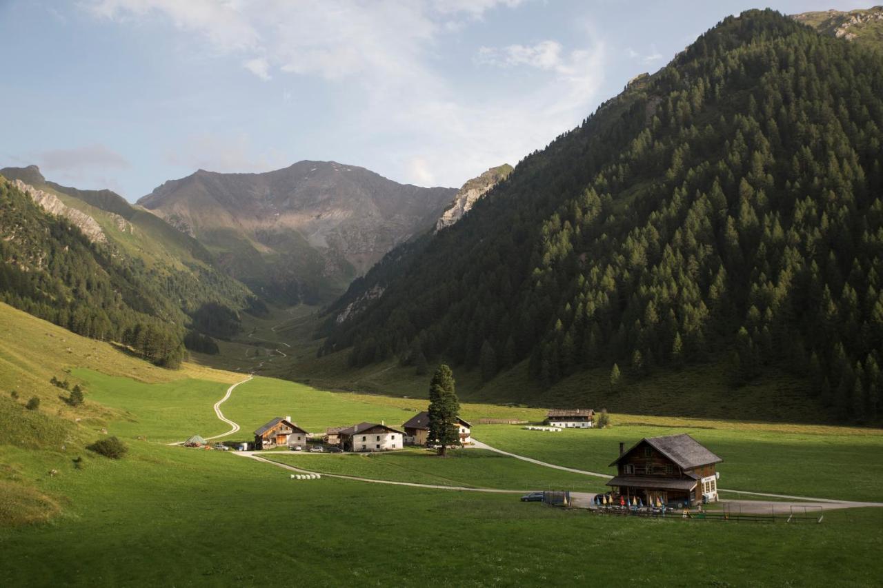 Parkhotel Matrei Matrei am Brenner Exteriör bild